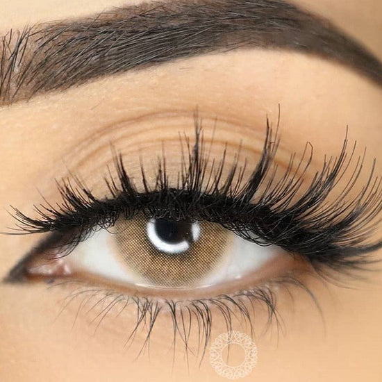 Desire Honey contacts resembling Hidrocor Ocre – soft hazel color lenses for natural-looking eyes