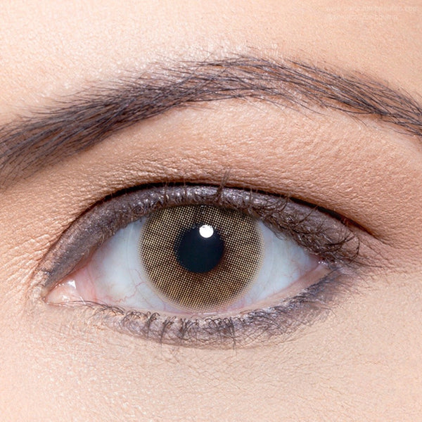 billionairebeauties-solotica-australia-melbourne-hidrocor-avela-hazel-brown-contact-lens-eyes