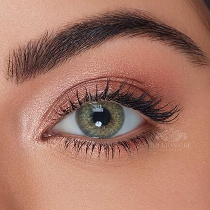 Solotica Hidrocor Jade green contact lenses, designed for full dark eye coverage with a rare jade gemstone-inspired finish
